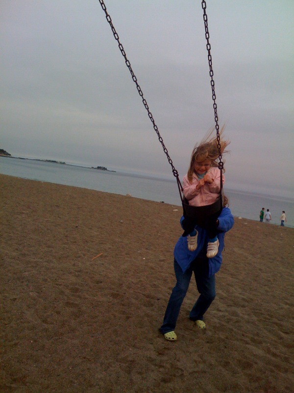 Swinging at the beach2
